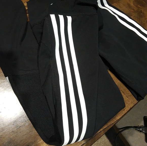 Adidas believe this legging - Picture 4 of 5